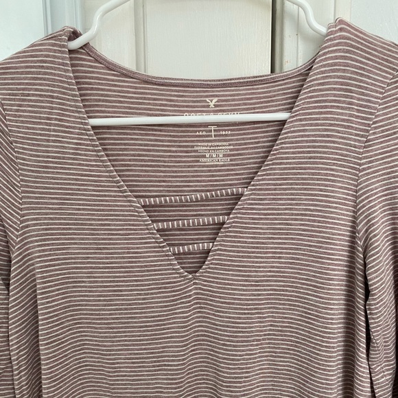 American Eagle, Soft & Sexy Long Sleeve Blouse, Mauve & White Striped, Size M - Picture 2 of 5